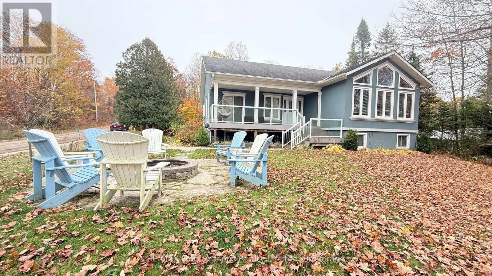 37 SILVER LAKE CRESCENT