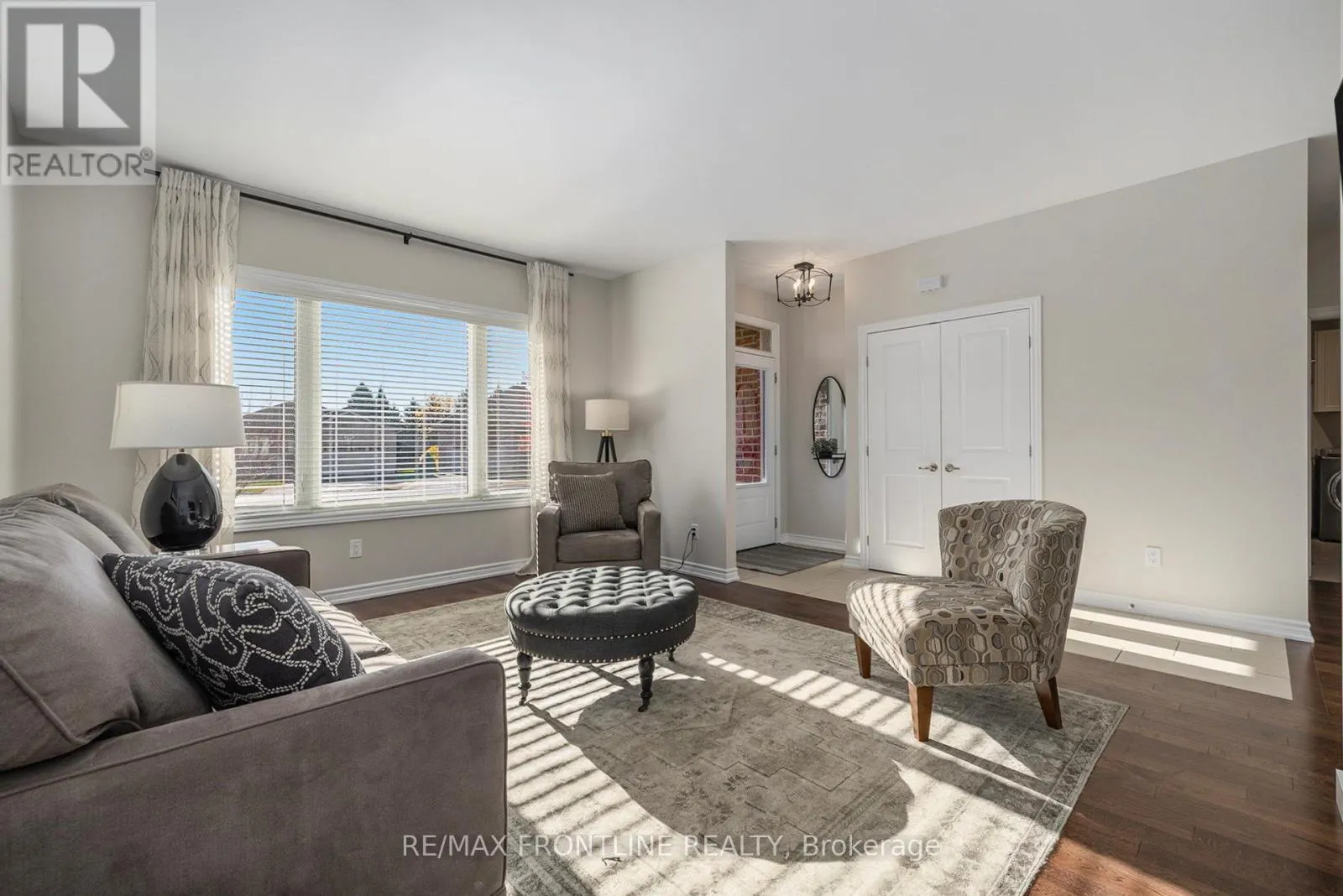 7 SENATORS GATE DRIVE