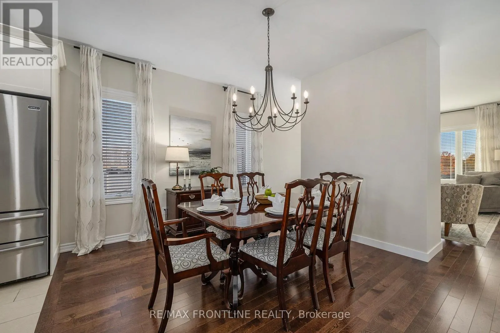 7 SENATORS GATE DRIVE