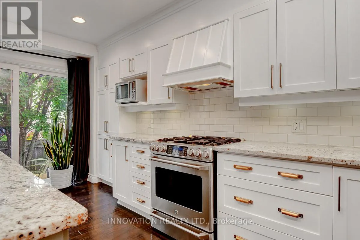 69 SMOKETREE CRESCENT