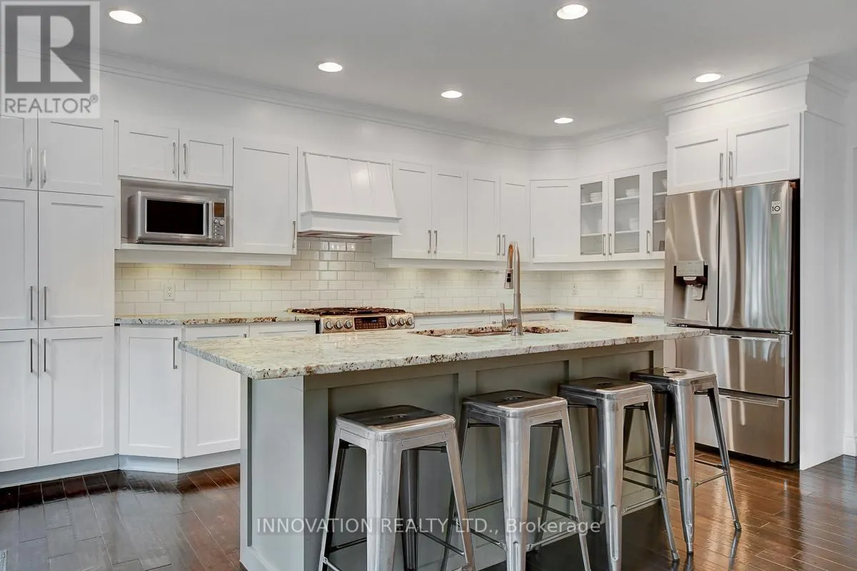 69 SMOKETREE CRESCENT