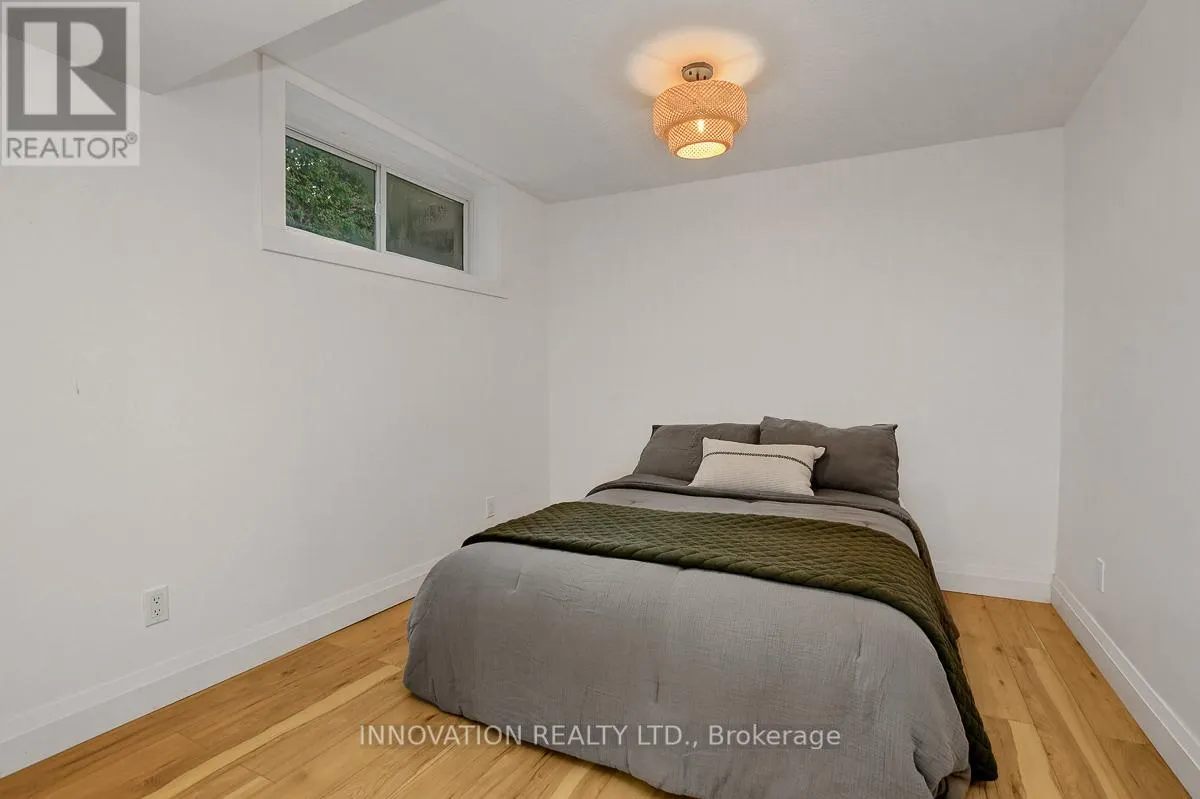 69 SMOKETREE CRESCENT