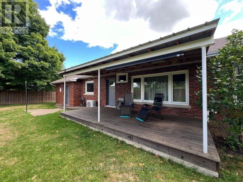 3834 VICTORIA AVENUE