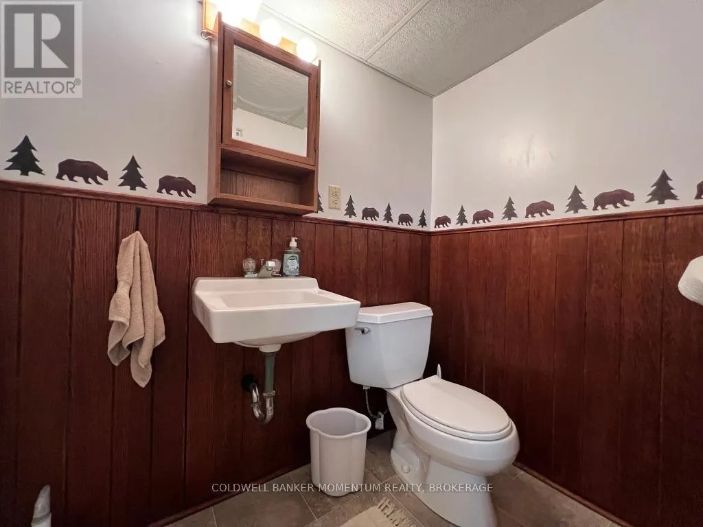 3834 VICTORIA AVENUE