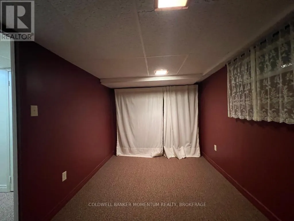 3834 VICTORIA AVENUE