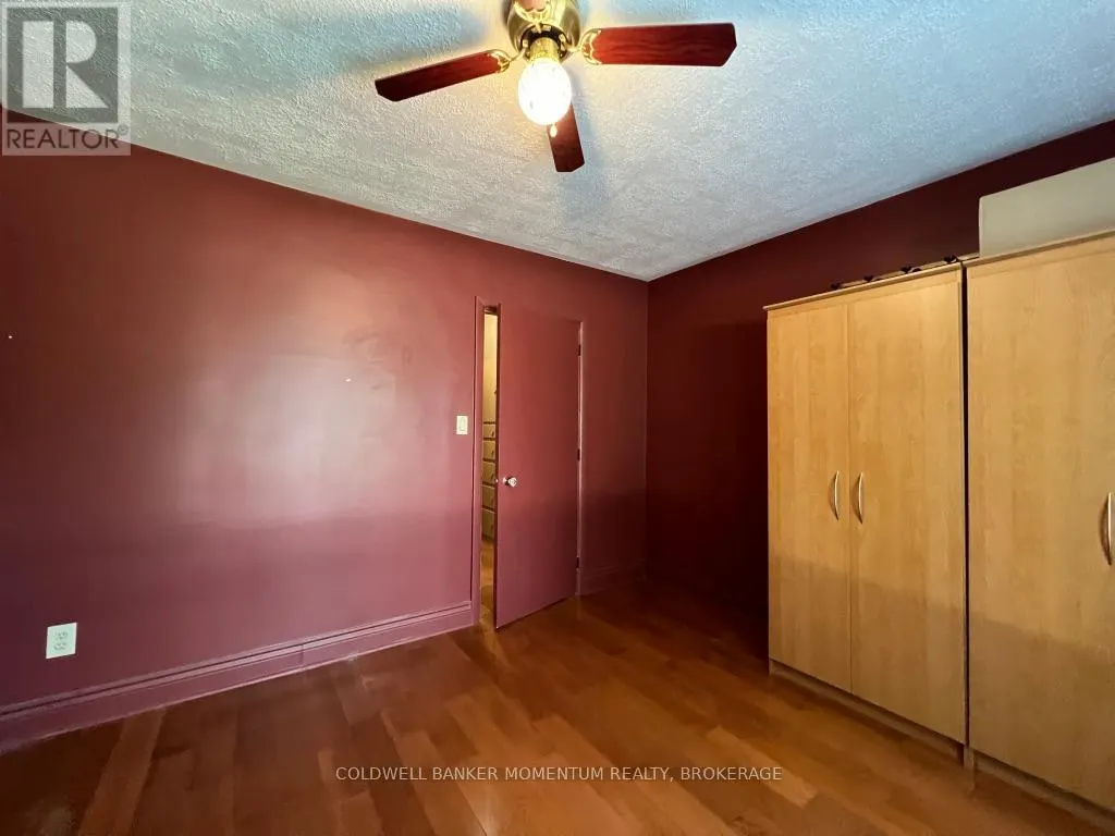 3834 VICTORIA AVENUE