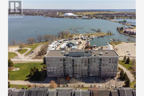 205 - 350 WELLINGTON STREET, #205