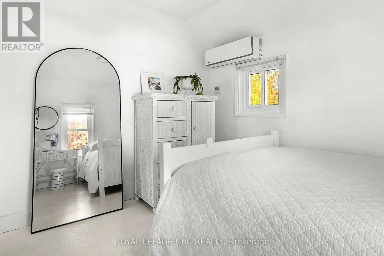 391 CAMBRIDGE ROAD W