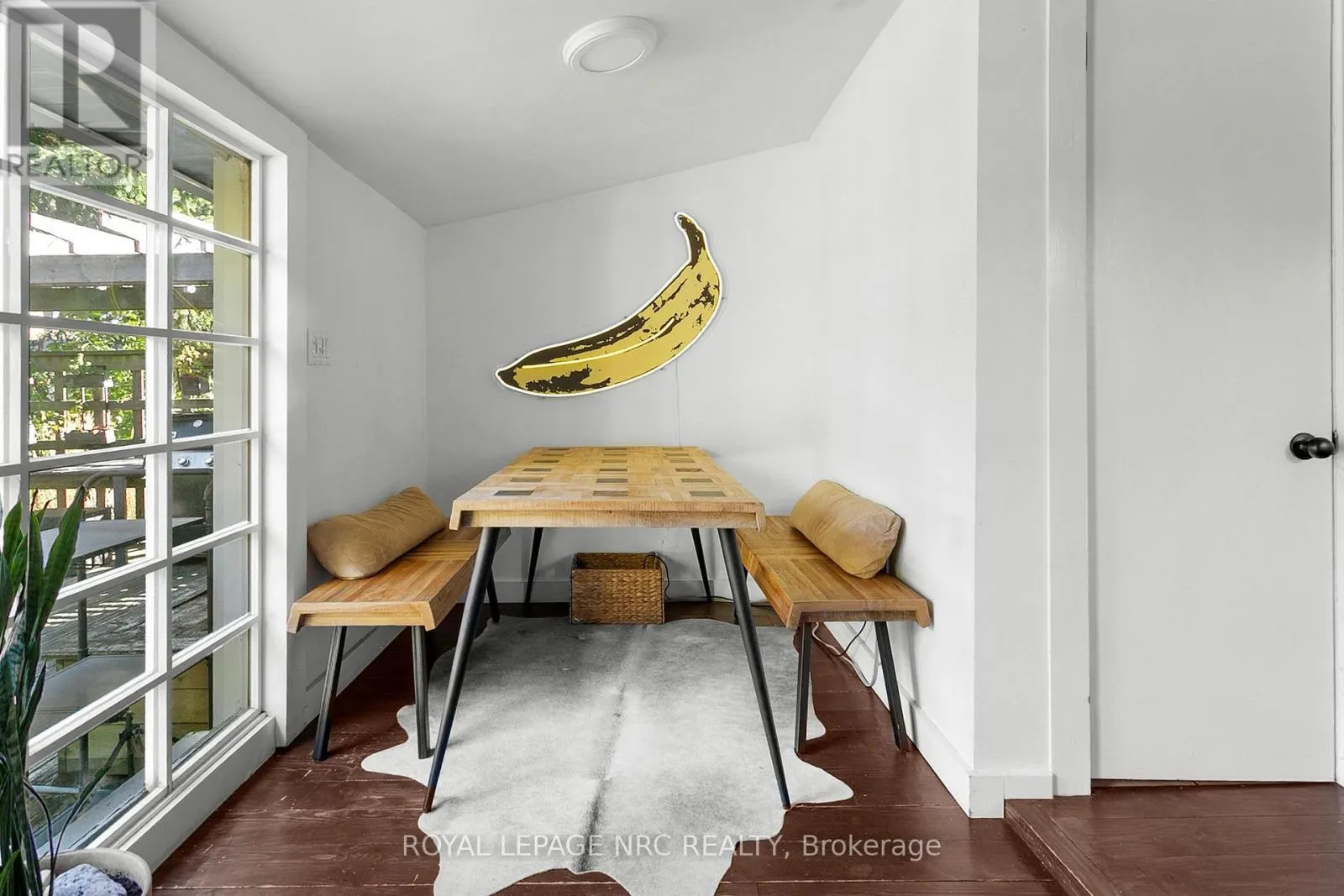 391 CAMBRIDGE ROAD W