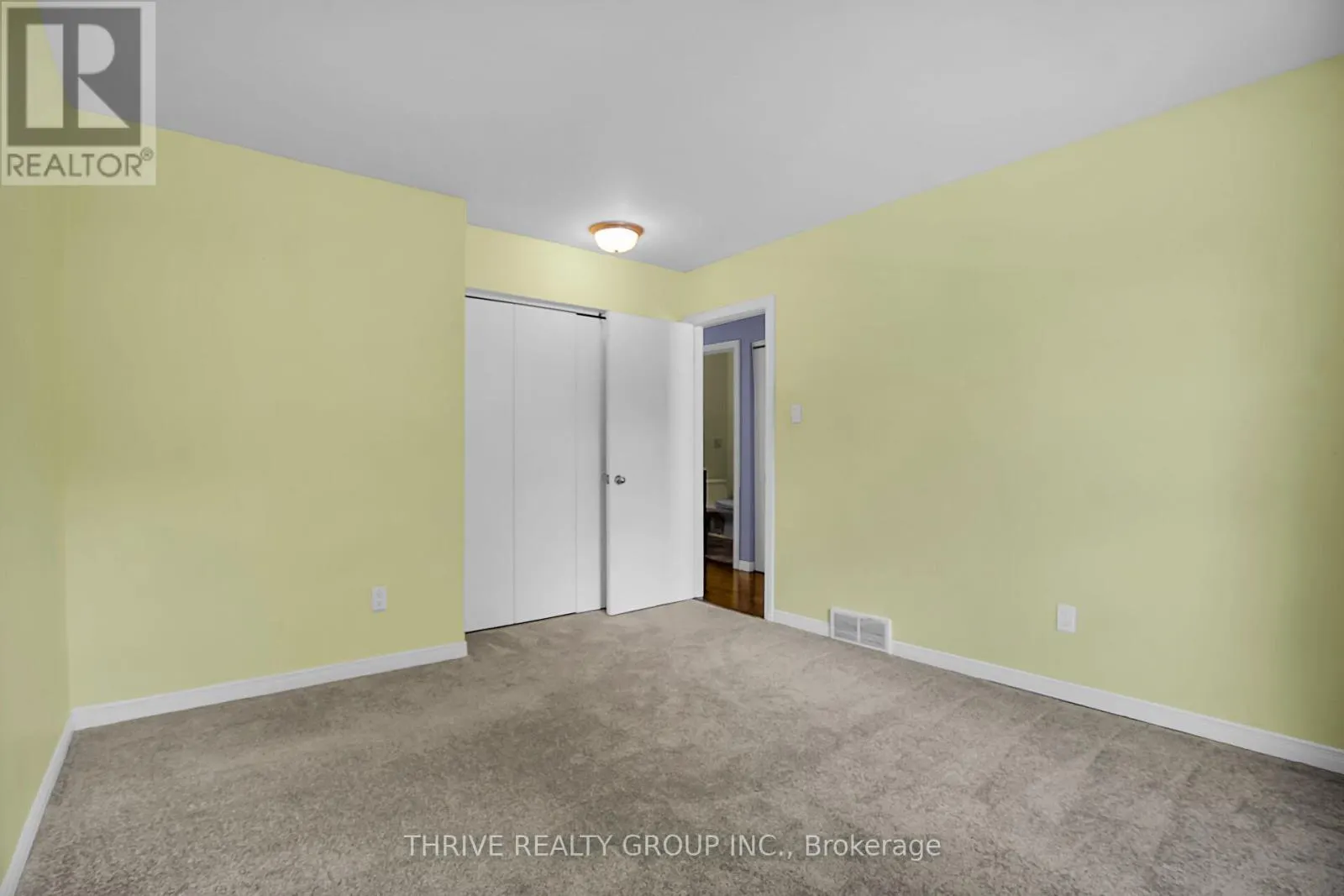 663 WOODCREST BOULEVARD