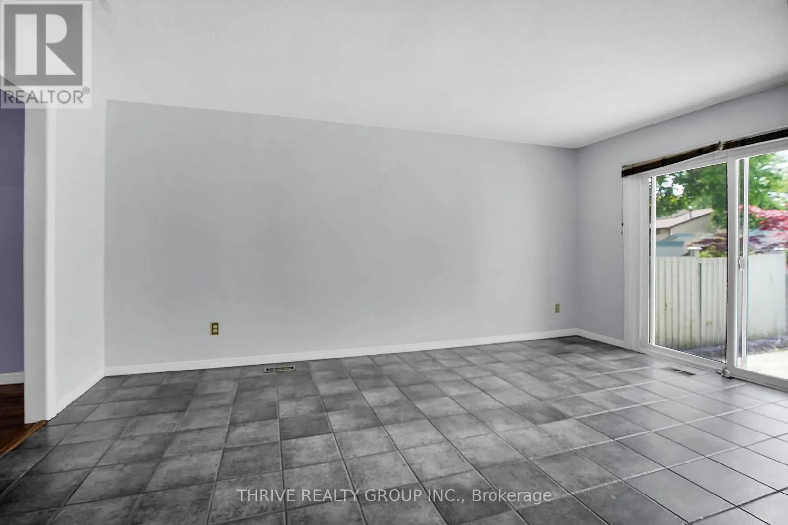 663 WOODCREST BOULEVARD