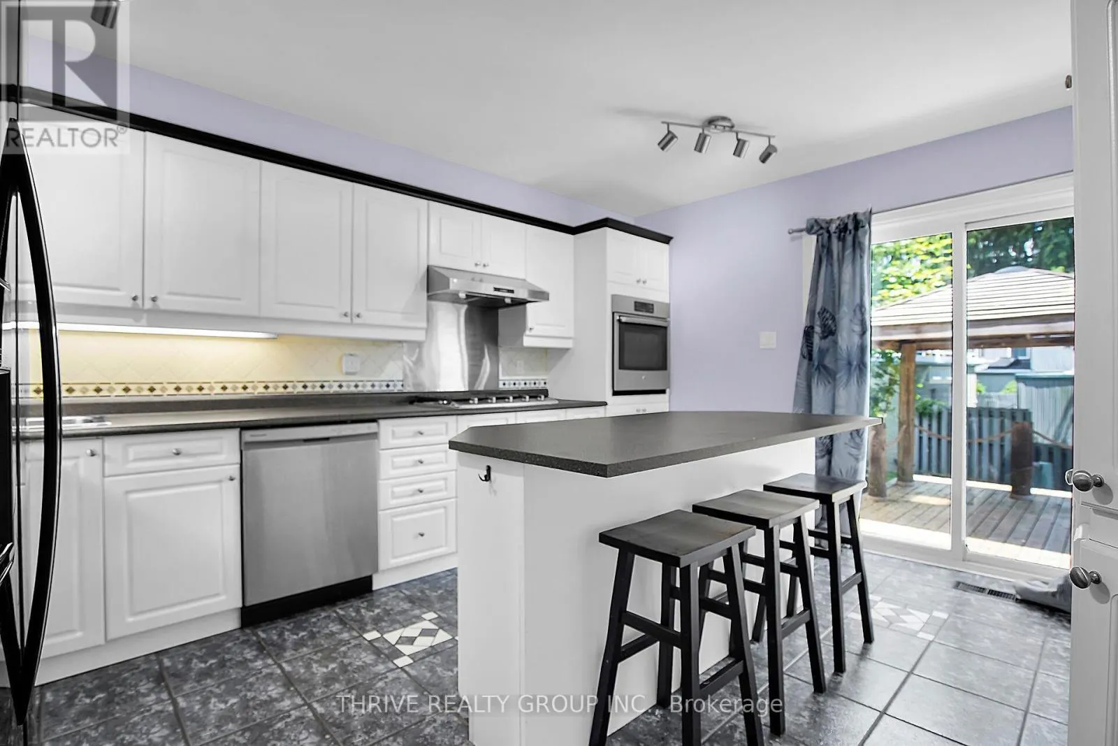 663 WOODCREST BOULEVARD