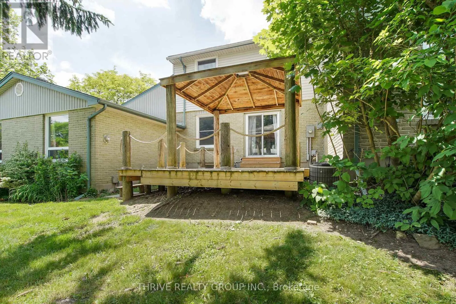 663 WOODCREST BOULEVARD