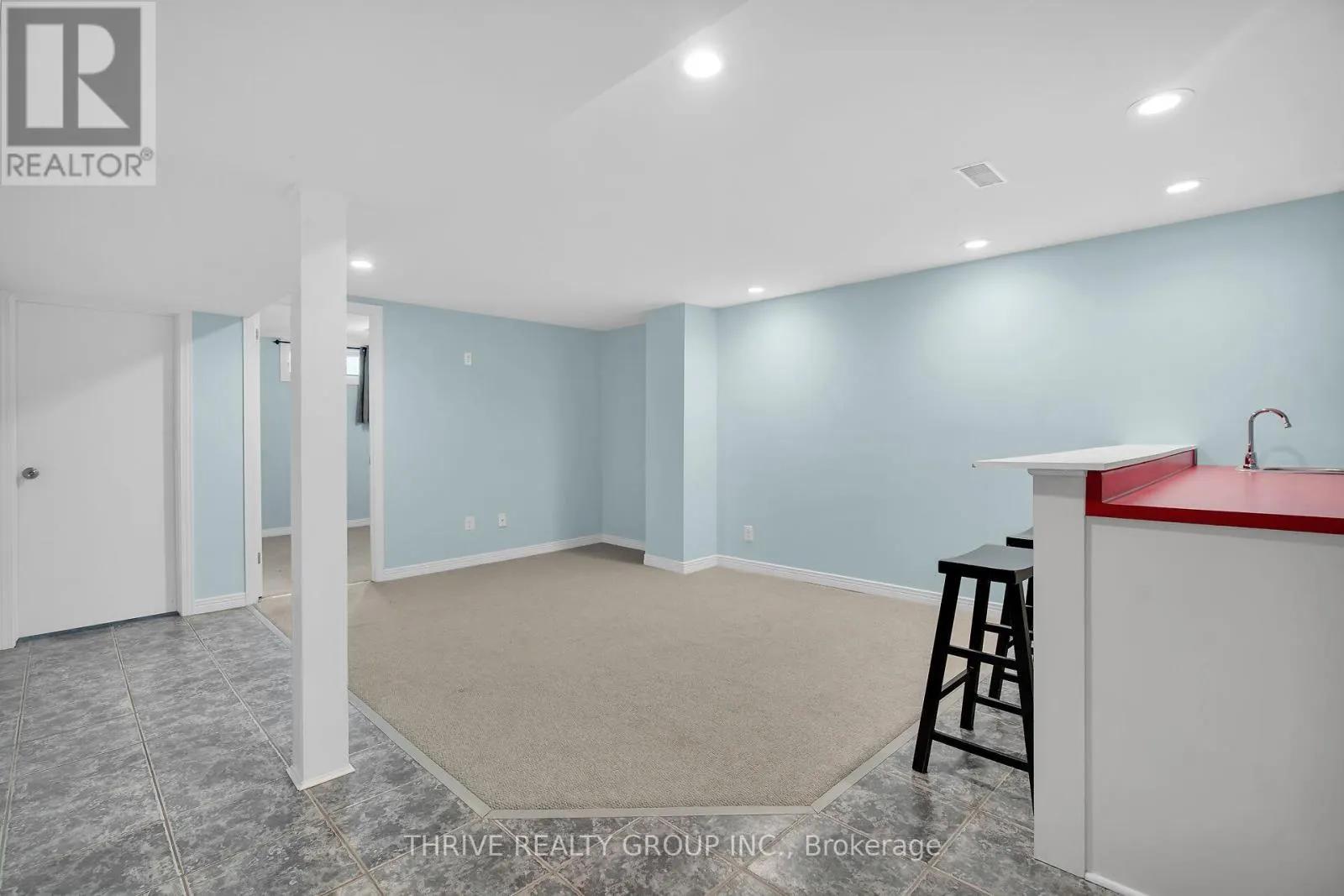 663 WOODCREST BOULEVARD