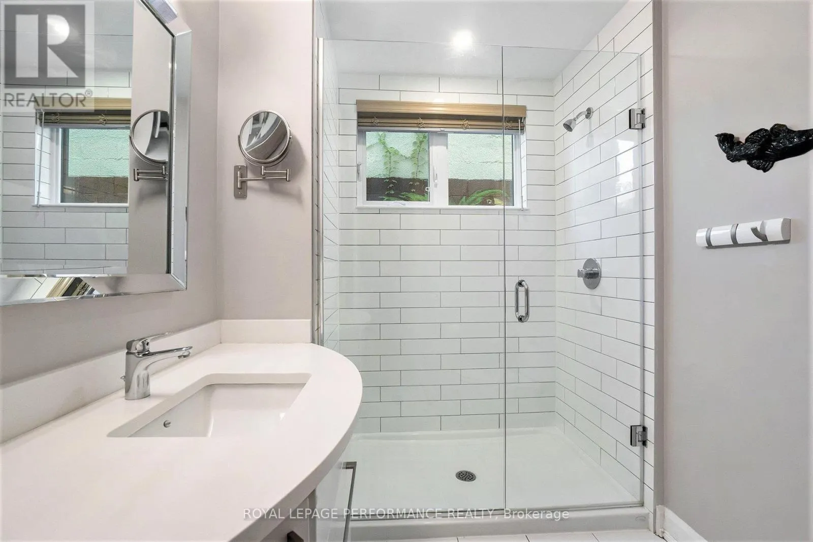 1 - 509 GLADSTONE AVENUE