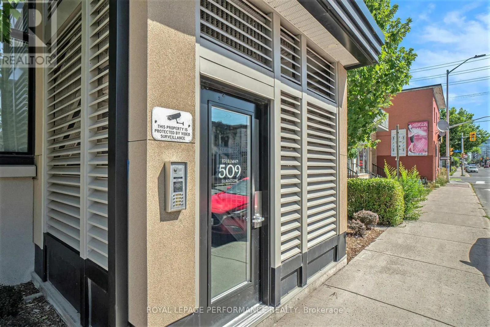 1 - 509 GLADSTONE AVENUE