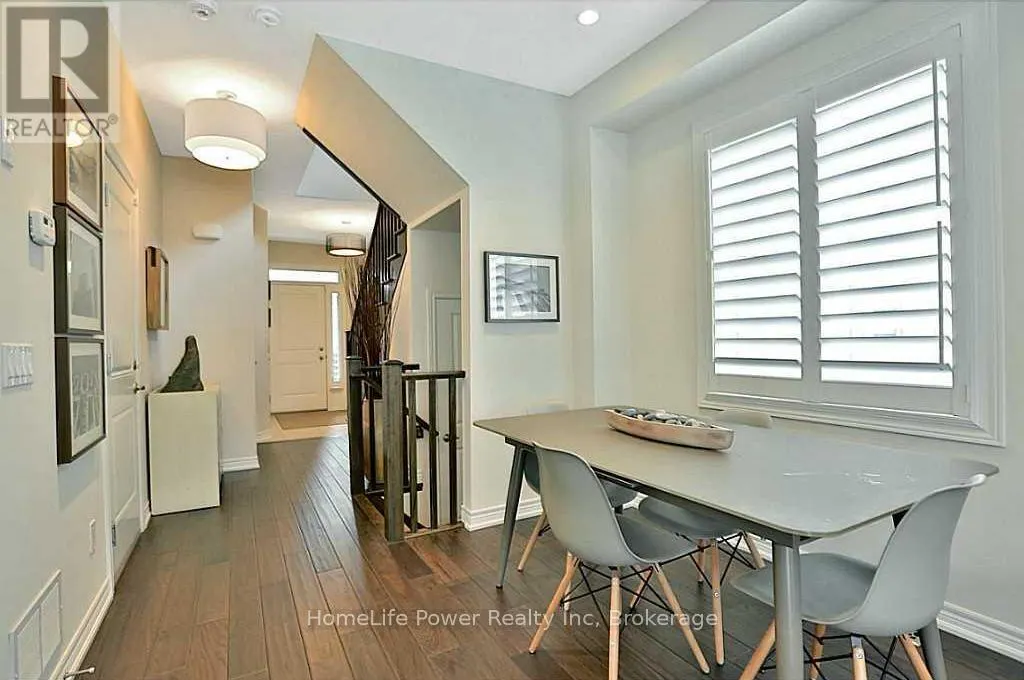 63 SOUTHSHORE CRESCENT