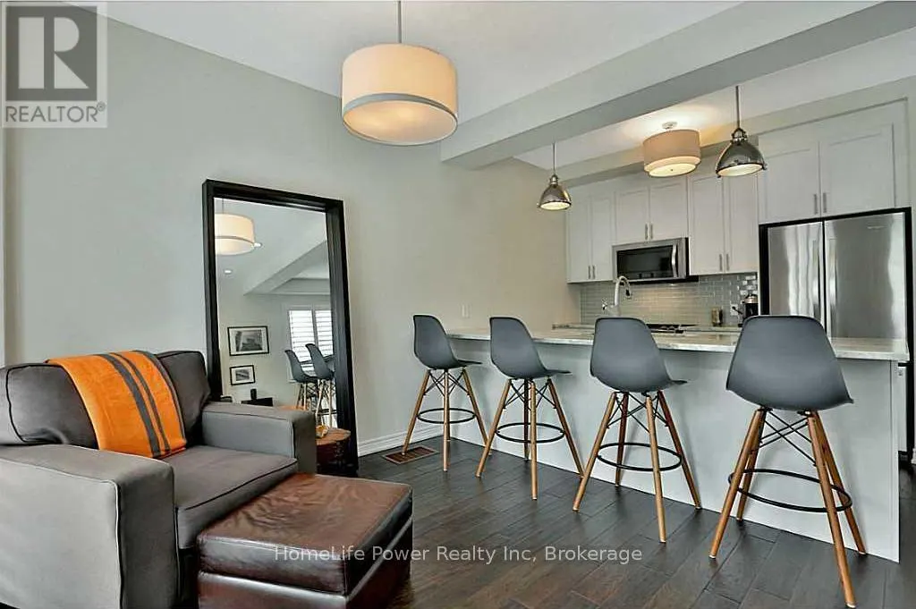 63 SOUTHSHORE CRESCENT