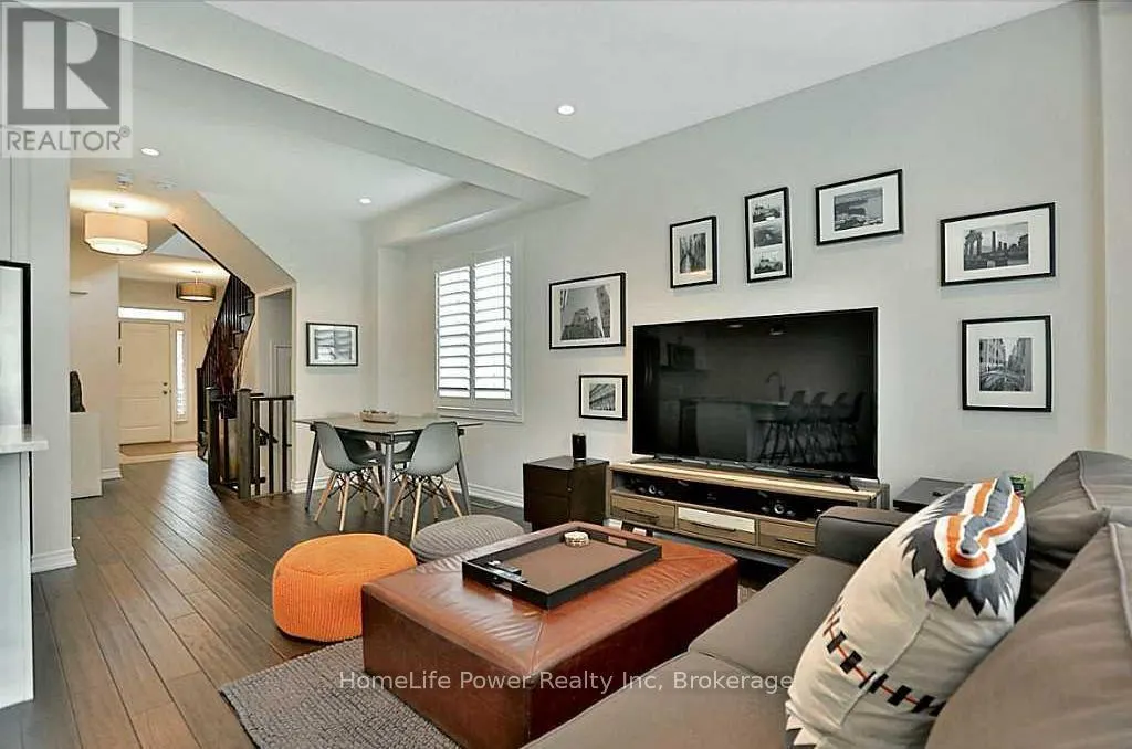 63 SOUTHSHORE CRESCENT