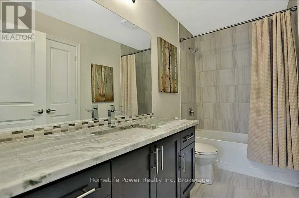 63 SOUTHSHORE CRESCENT