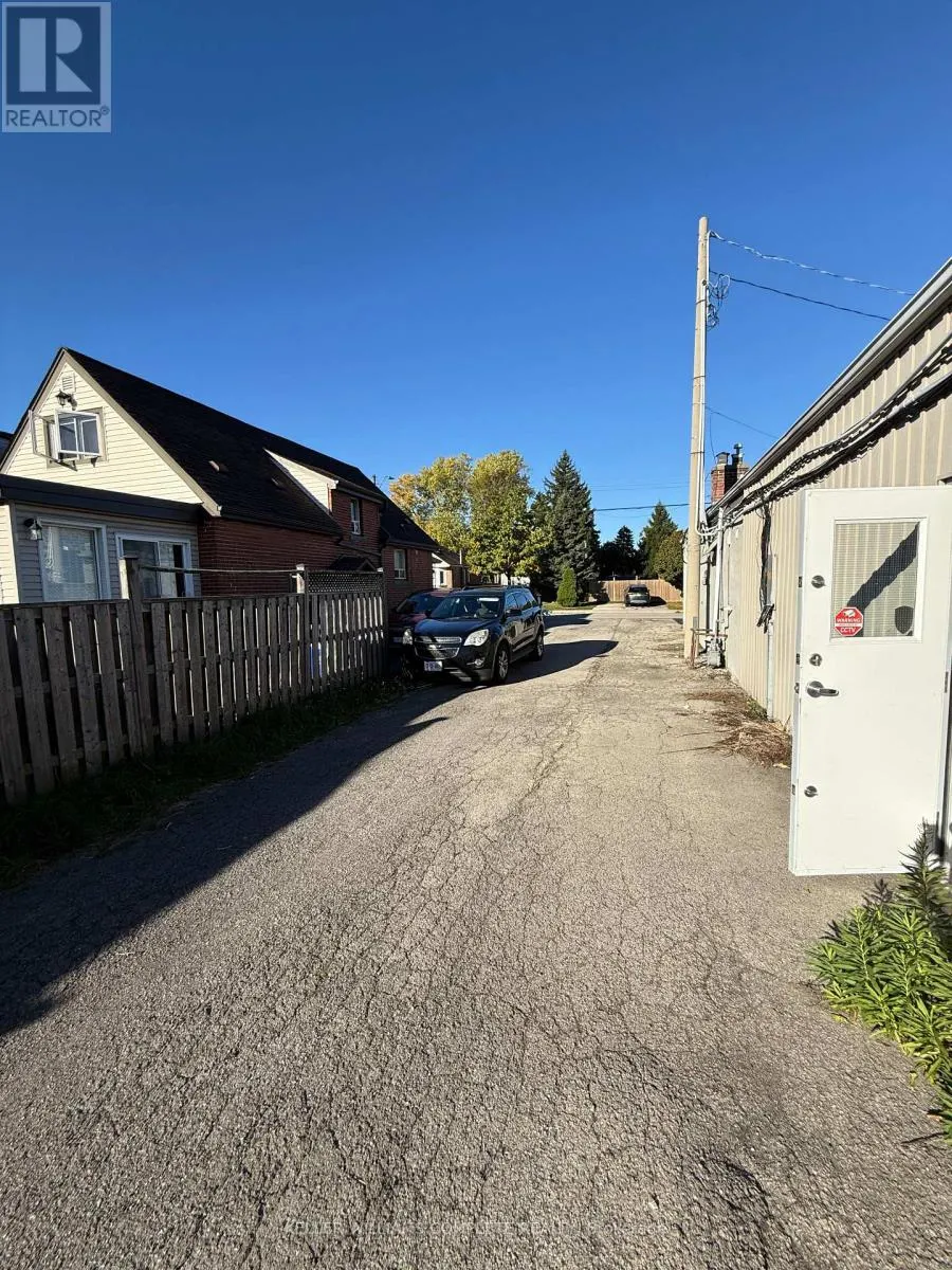 302 BRUCEDALE AVENUE