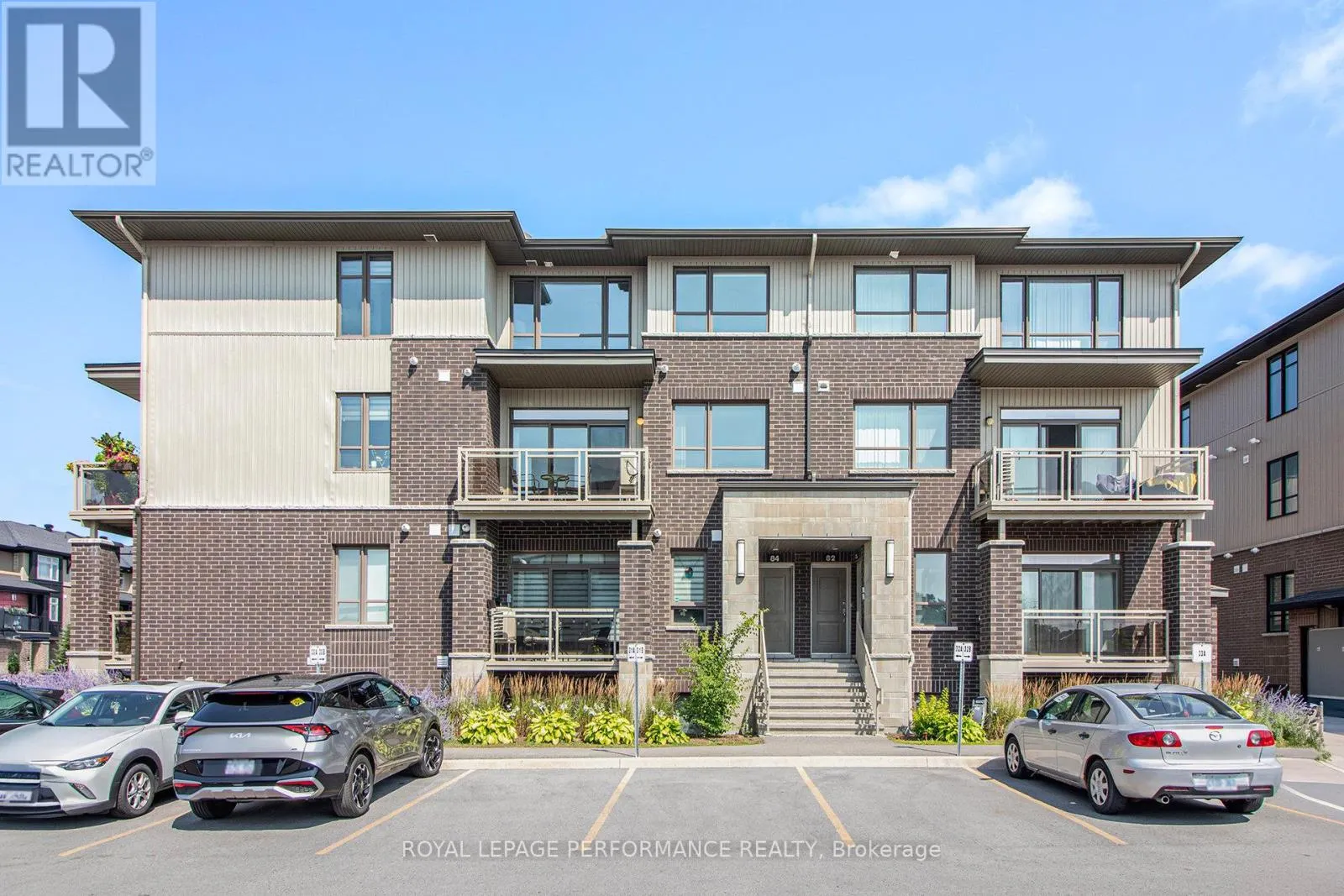 84 CARABINER PRIVATE