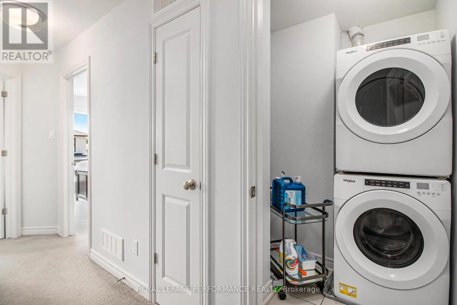 84 CARABINER PRIVATE