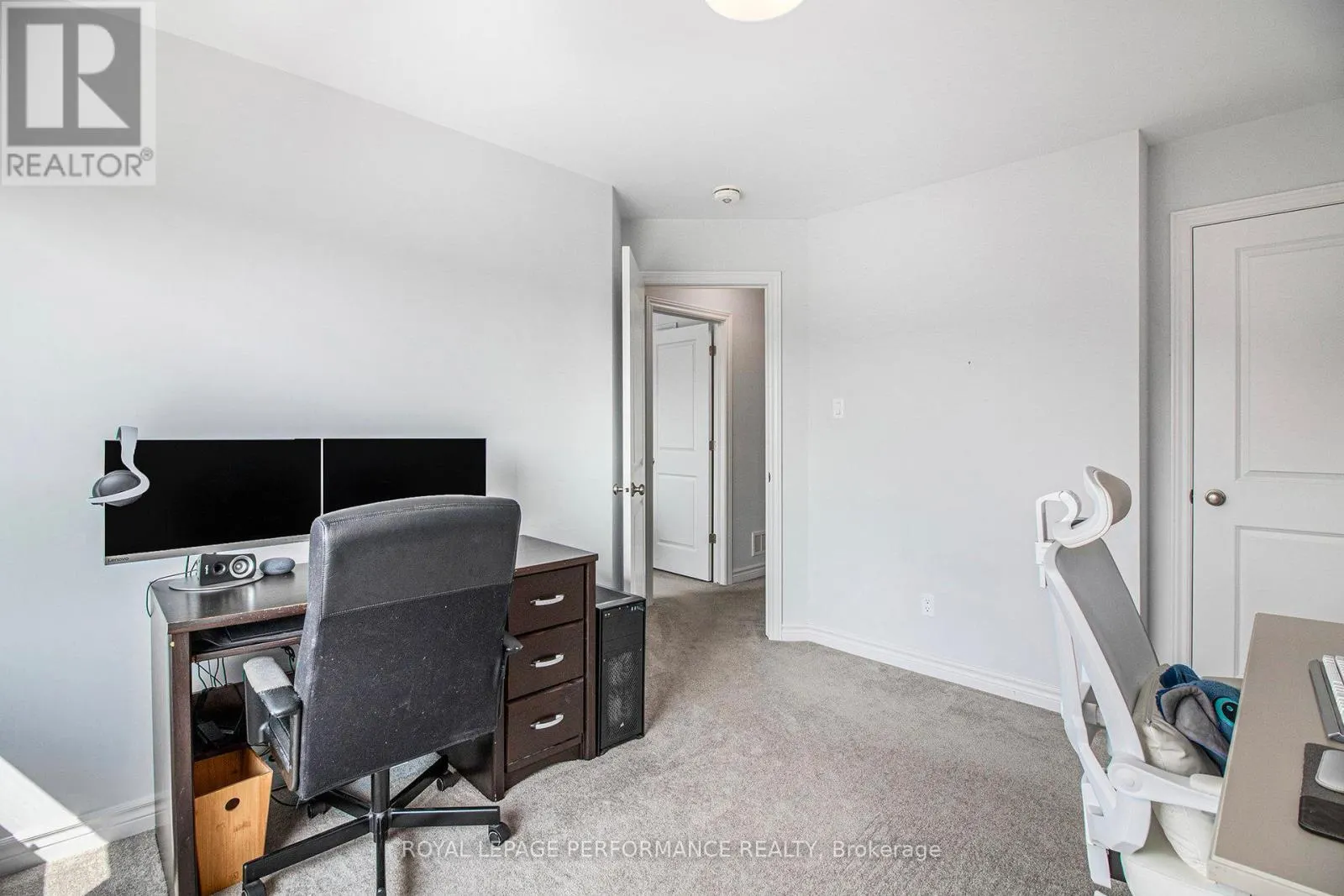 84 CARABINER PRIVATE