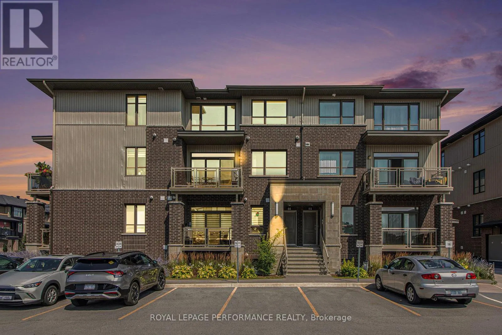 84 CARABINER PRIVATE