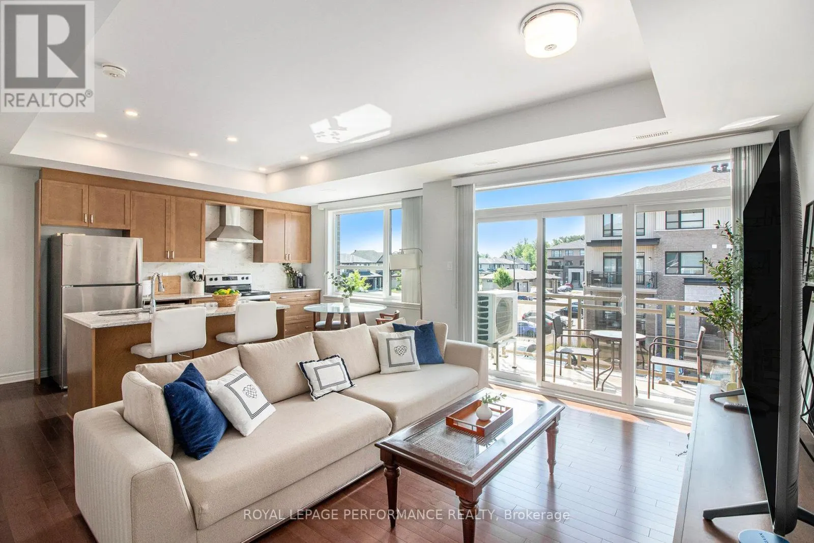 84 CARABINER PRIVATE