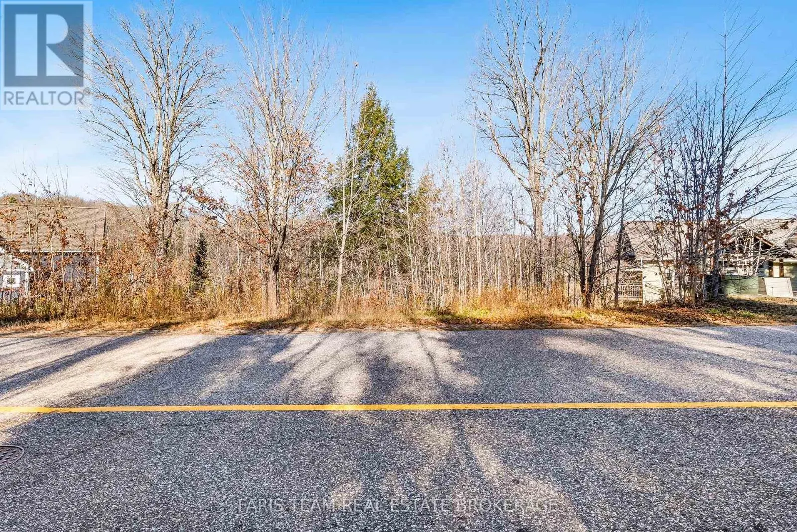 19 DEERHURST HIGHLANDS DRIVE