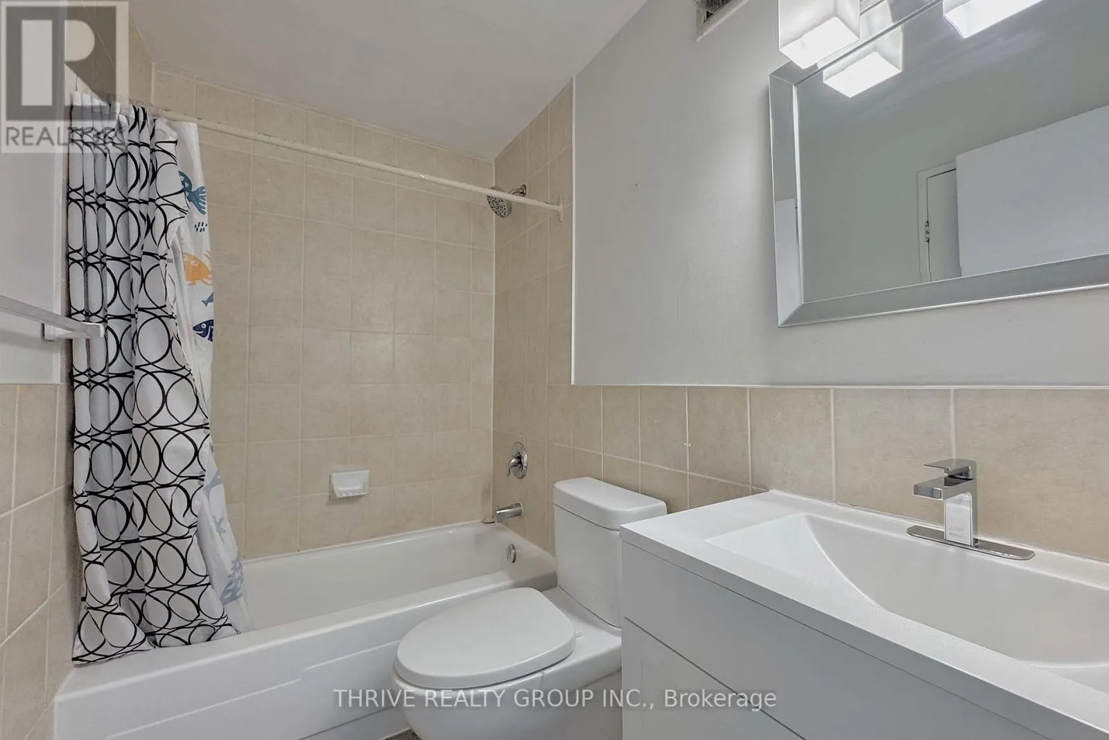 1111 - 573 MORNINGTON AVENUE, #1111