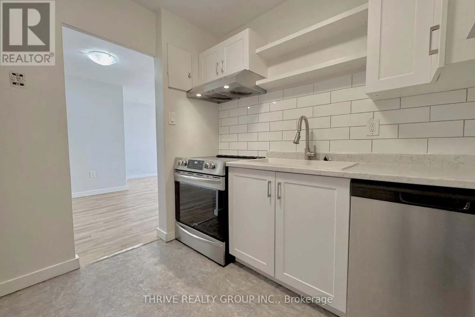 1111 - 573 MORNINGTON AVENUE, #1111