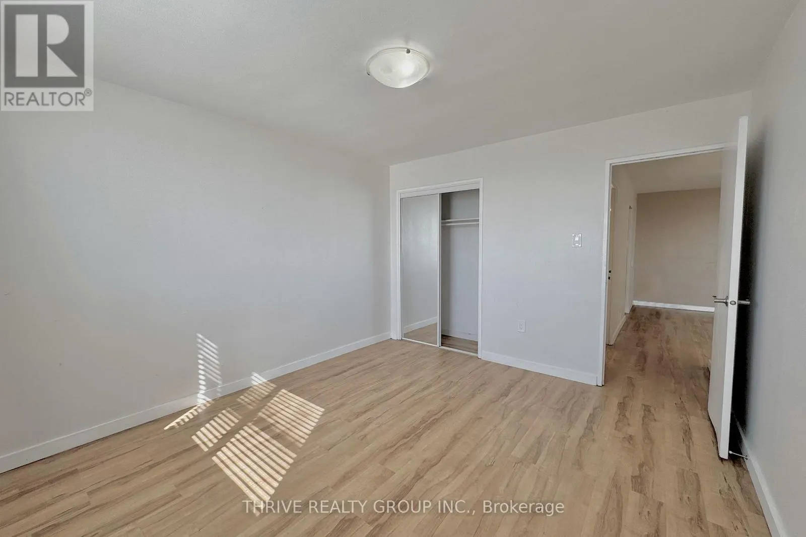 1111 - 573 MORNINGTON AVENUE, #1111