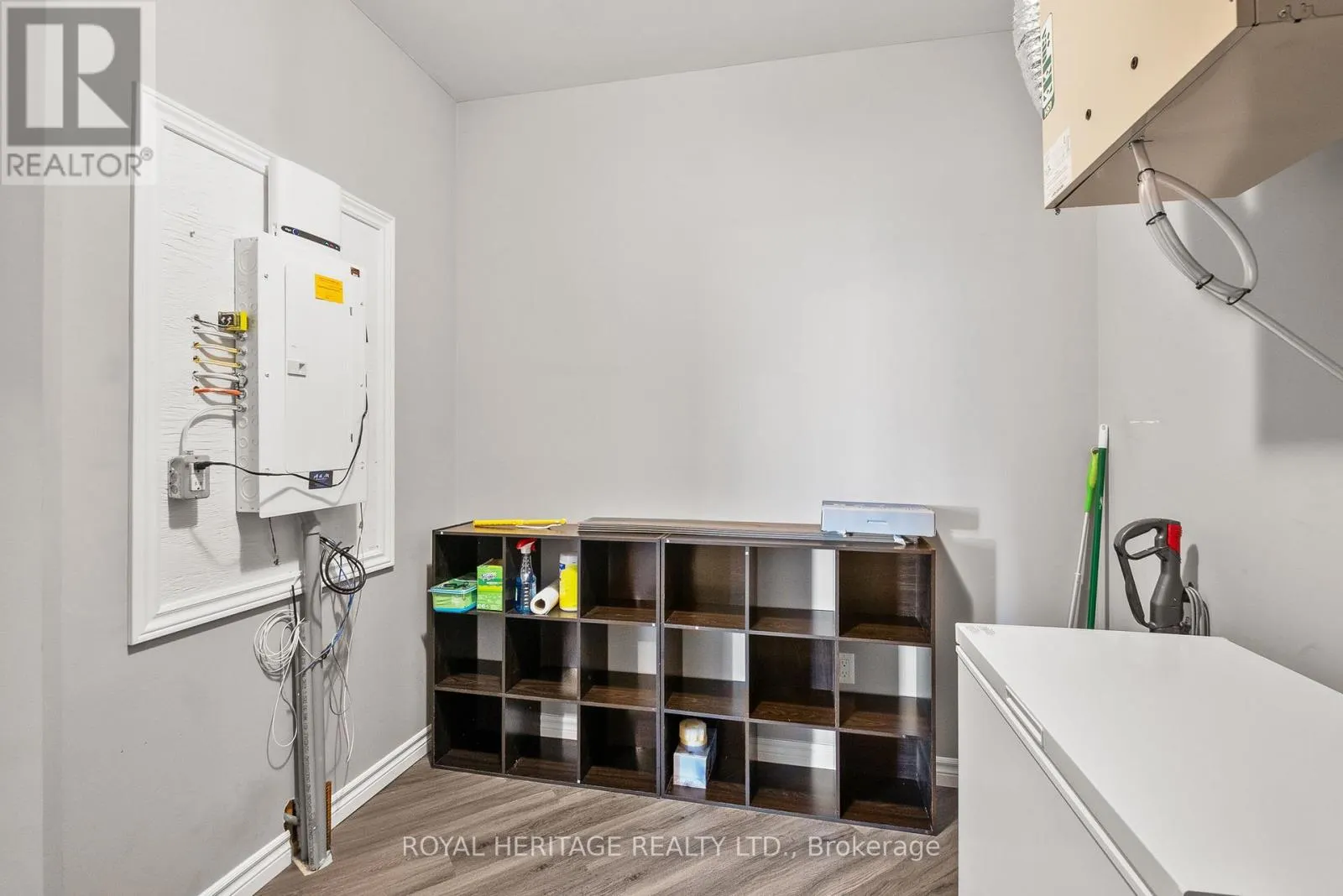 2001 - 300 CROFT STREET, #2001