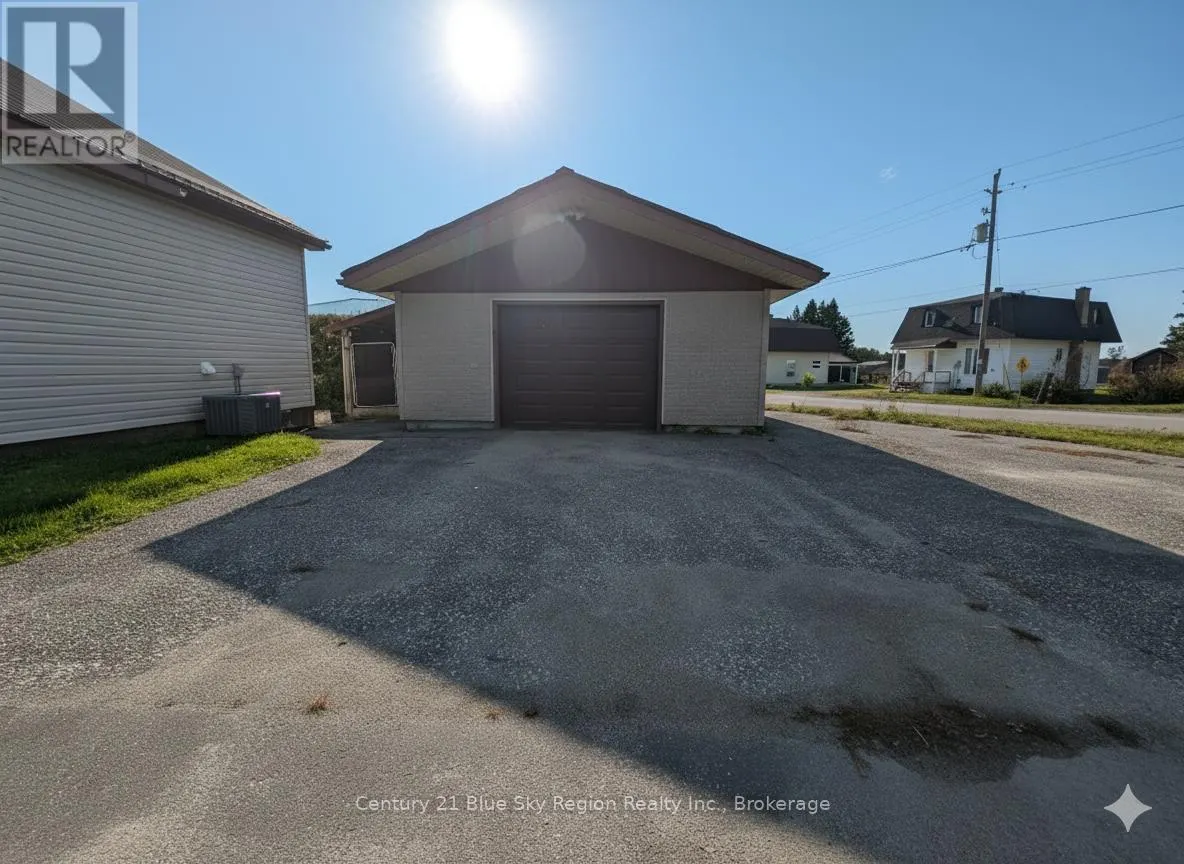 66 PRINCIPALE STREET W