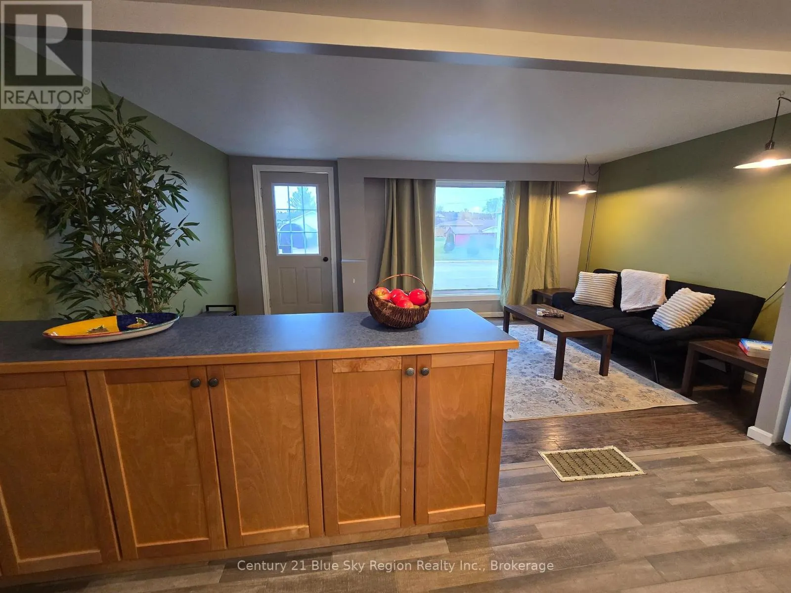 66 PRINCIPALE STREET W