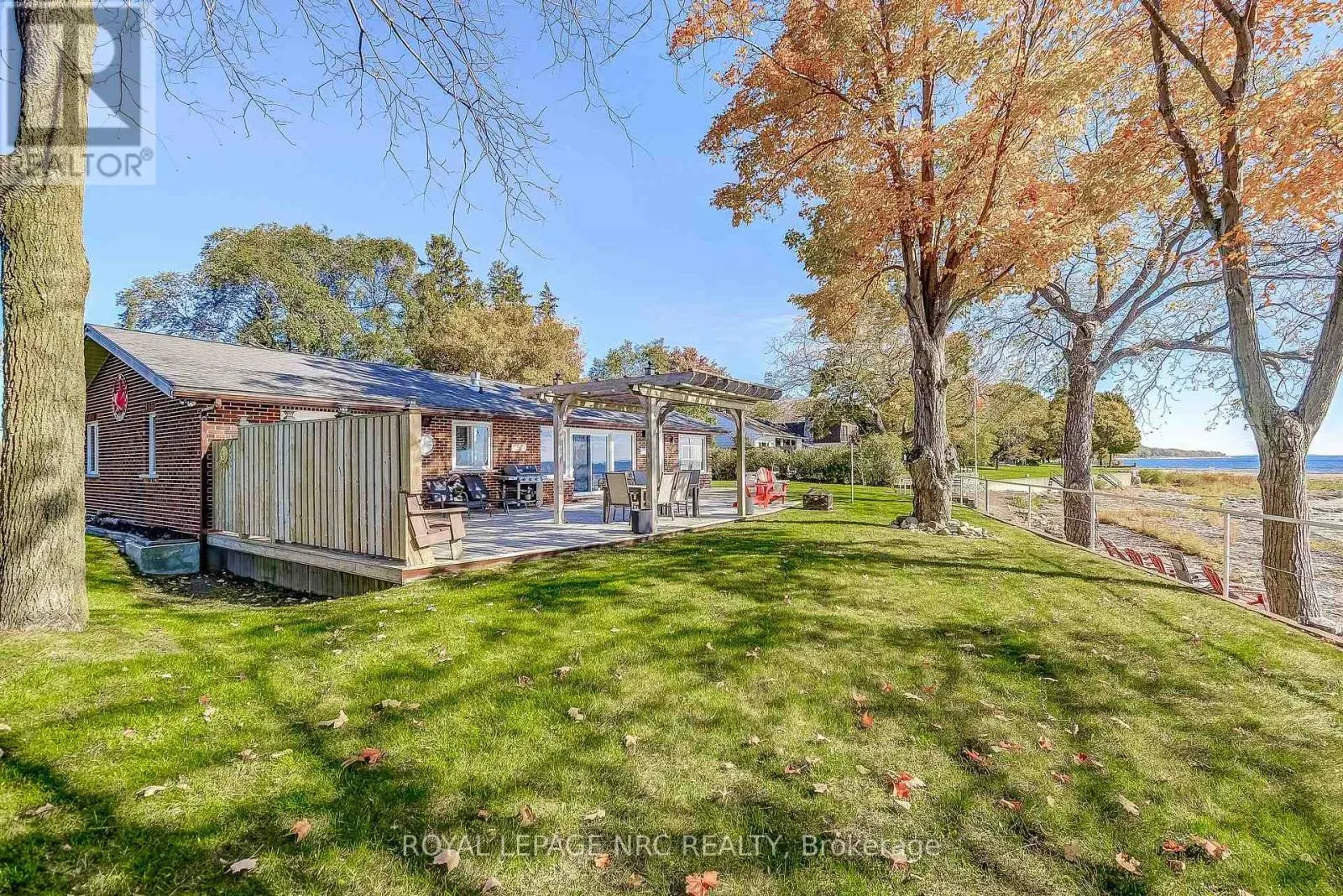 10781 LAKESHORE ROAD W