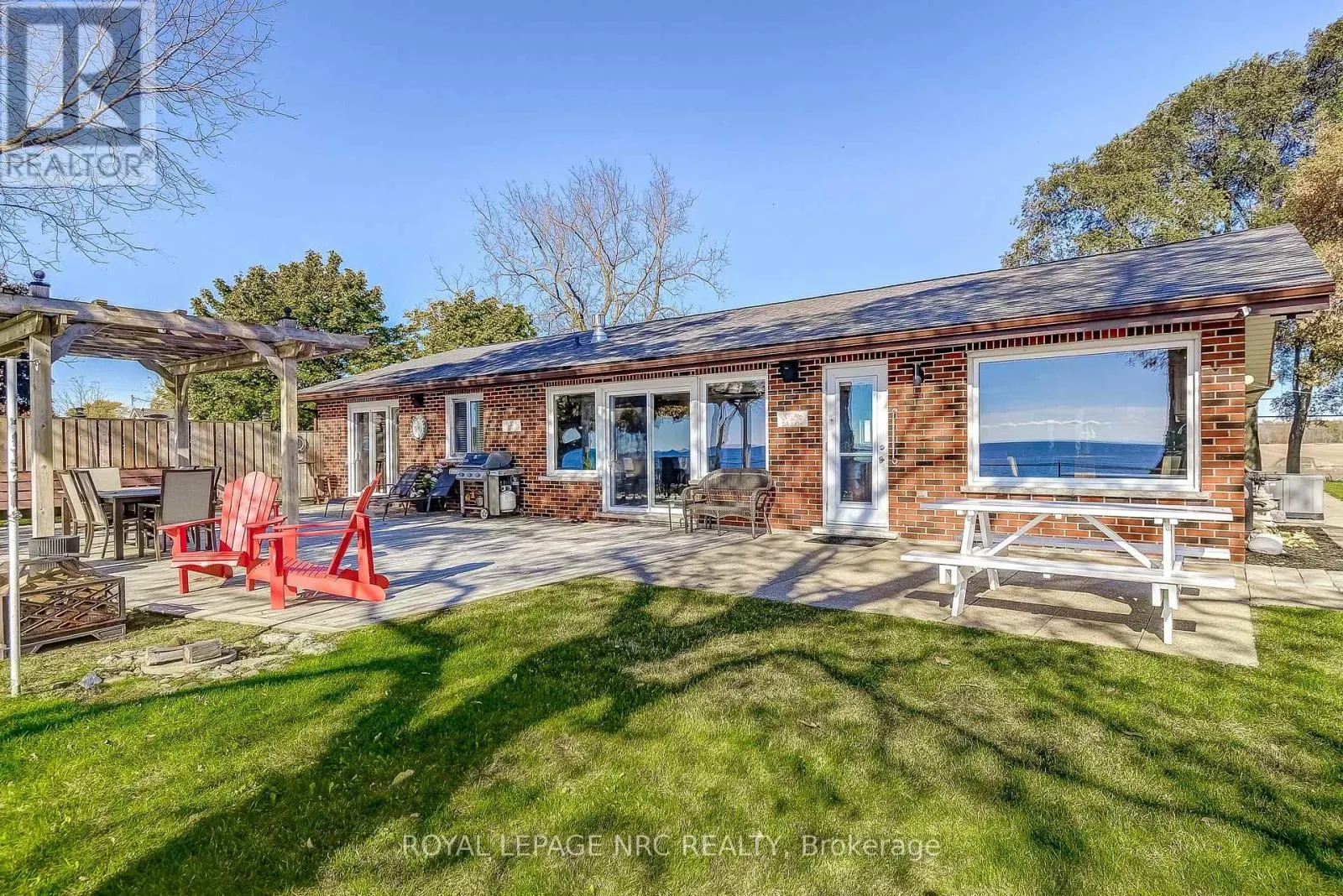 10781 LAKESHORE ROAD W