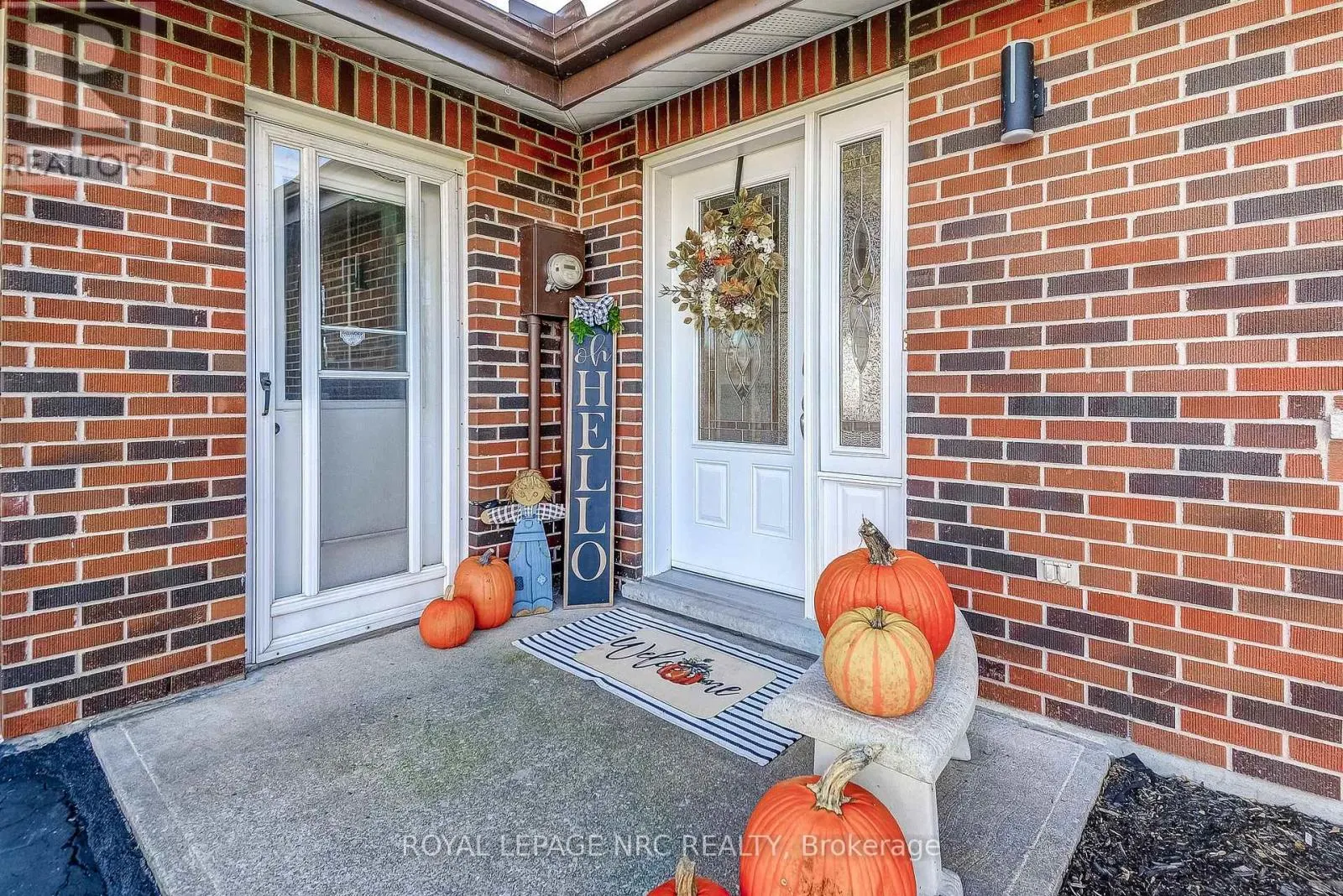 10781 LAKESHORE ROAD W