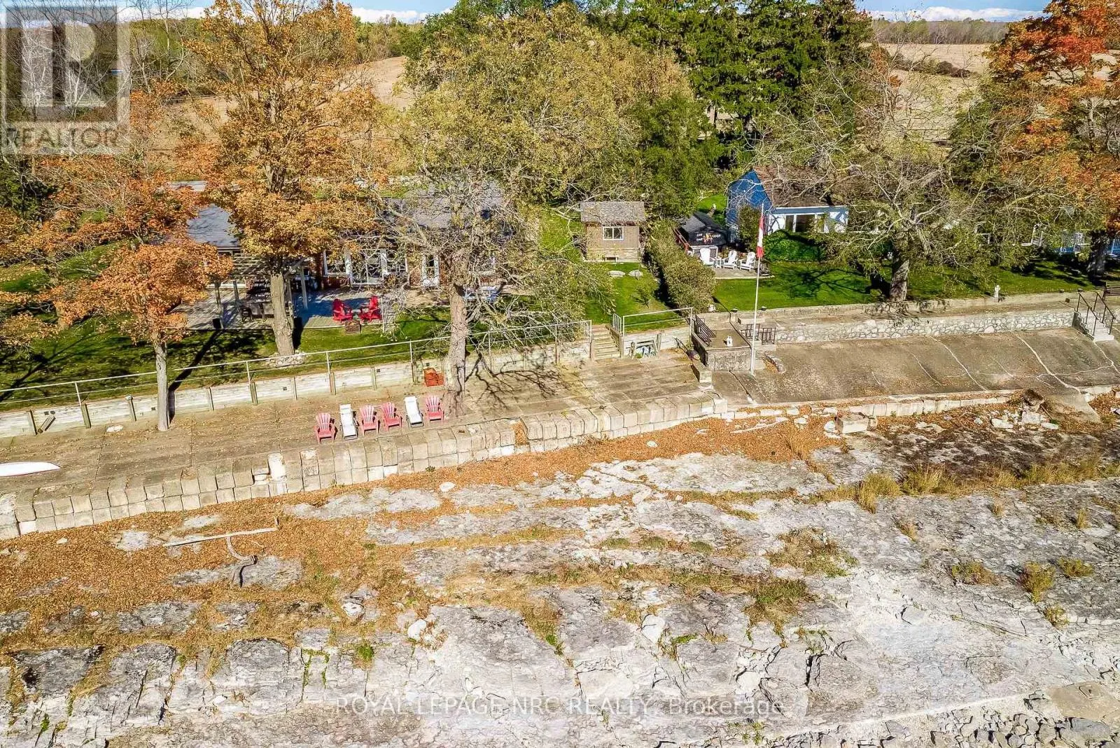 10781 LAKESHORE ROAD W