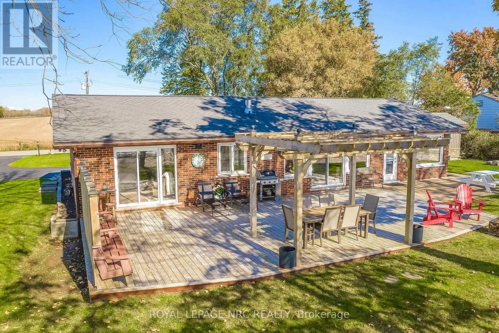 10781 LAKESHORE ROAD W