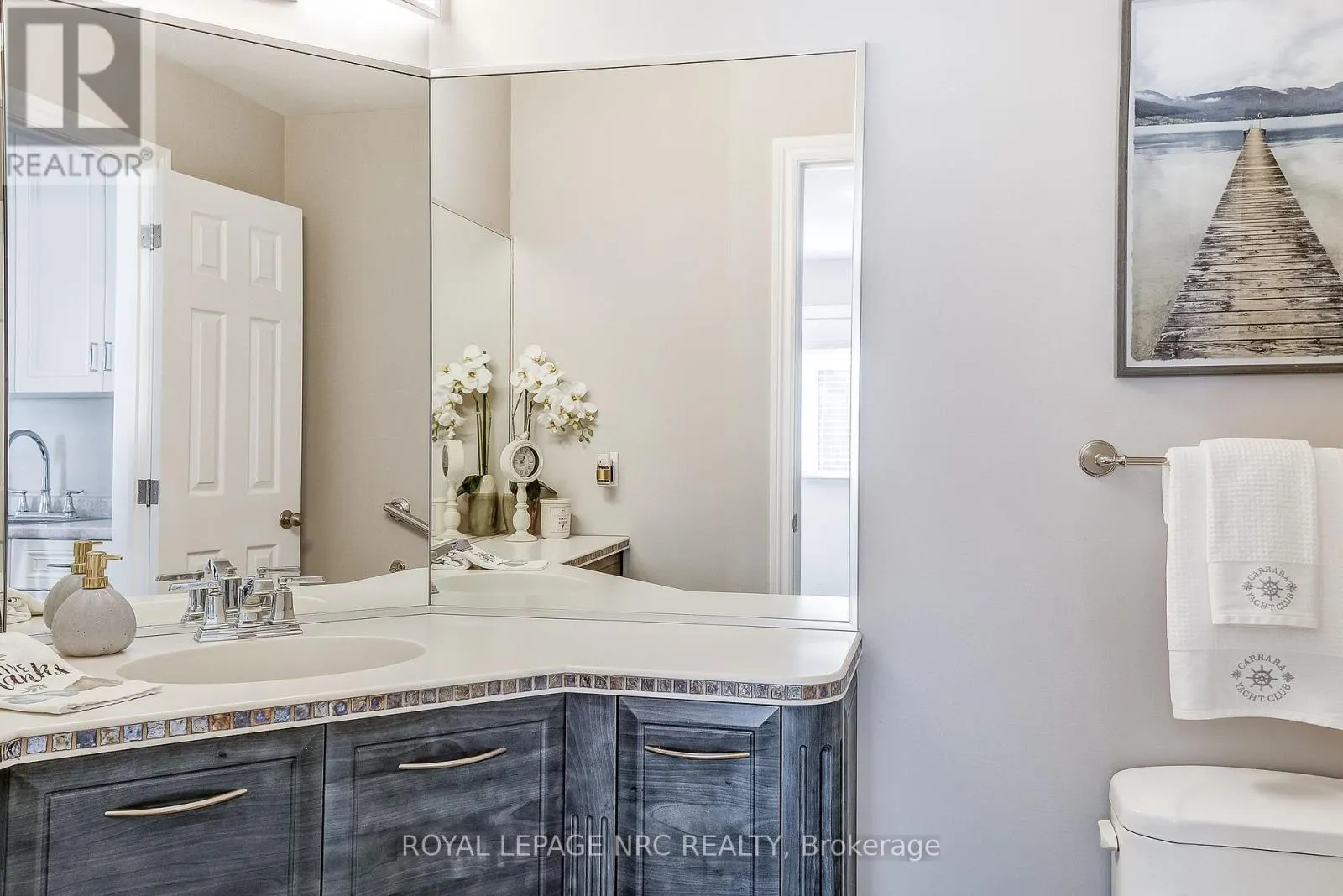 10781 LAKESHORE ROAD W