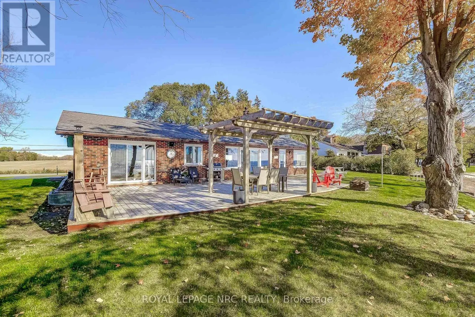 10781 LAKESHORE ROAD W