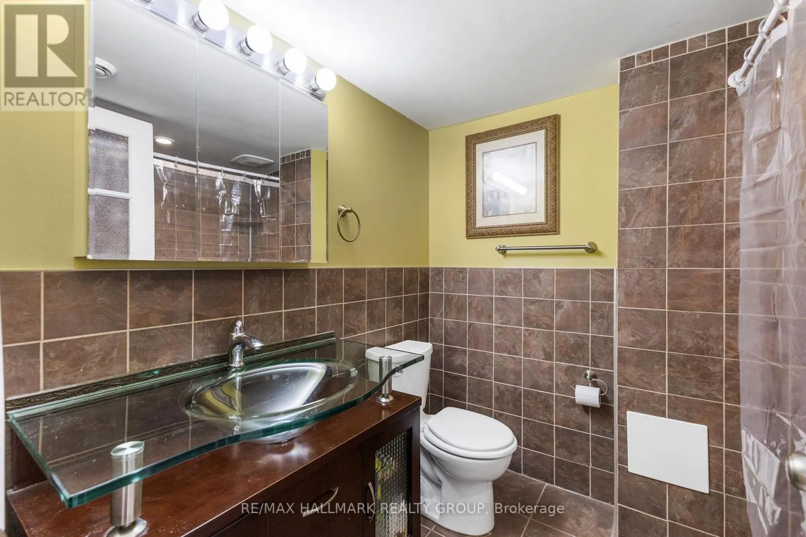 1902 ROSEBELLA AVENUE