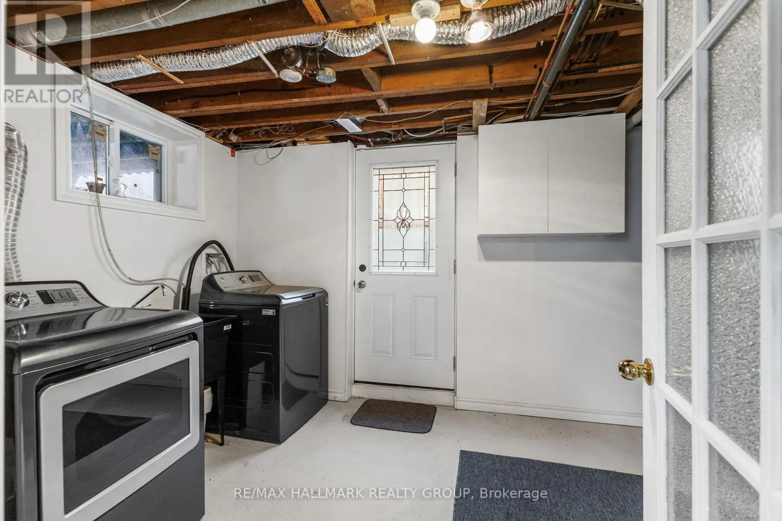 1902 ROSEBELLA AVENUE