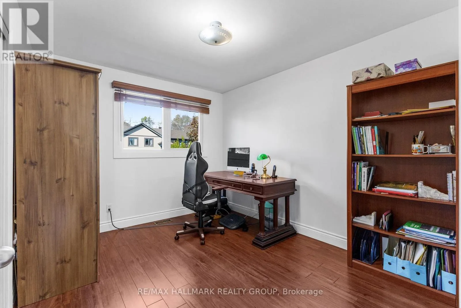 1902 ROSEBELLA AVENUE