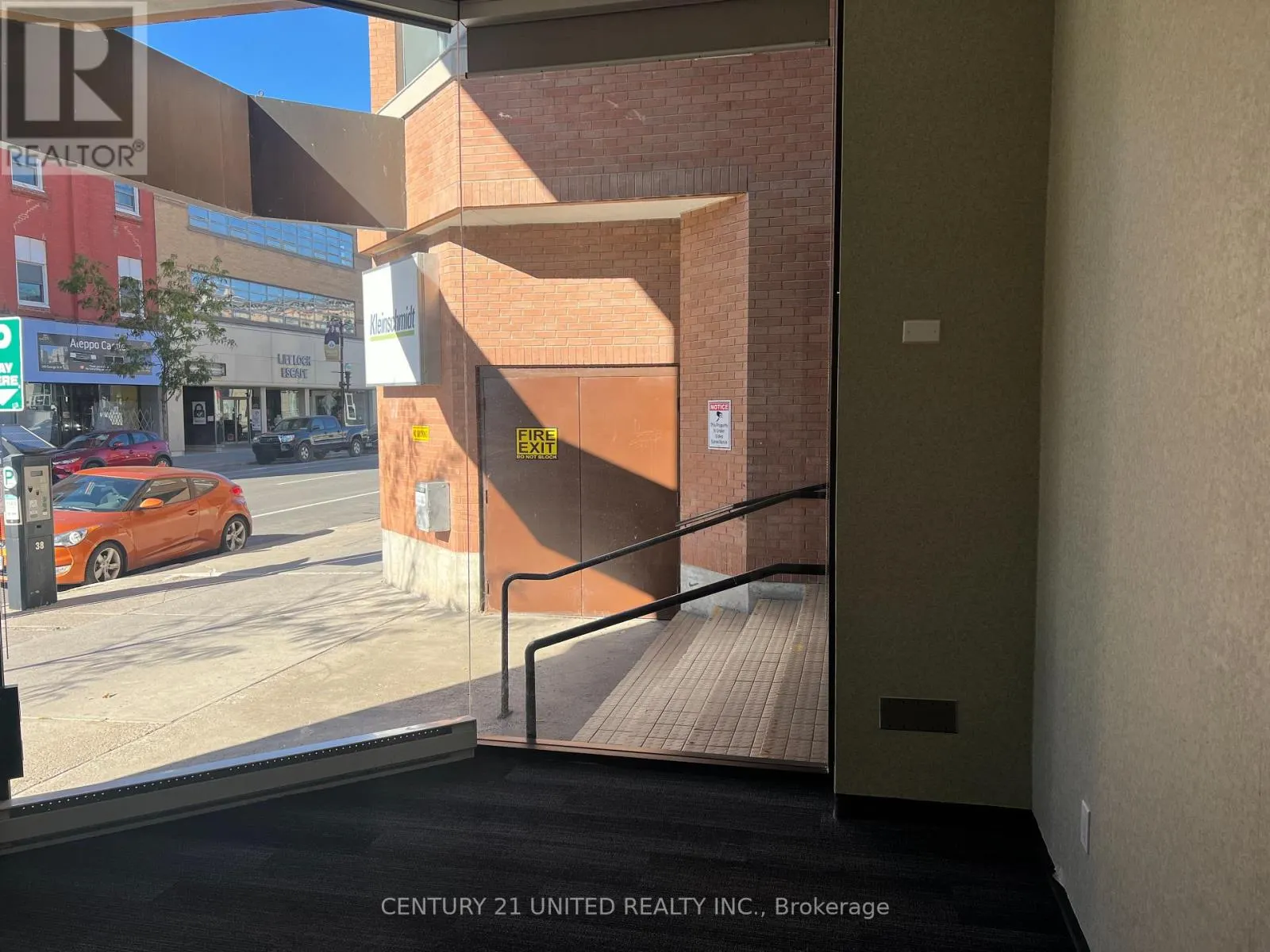 63 - 360 GEORGE STREET N, #63