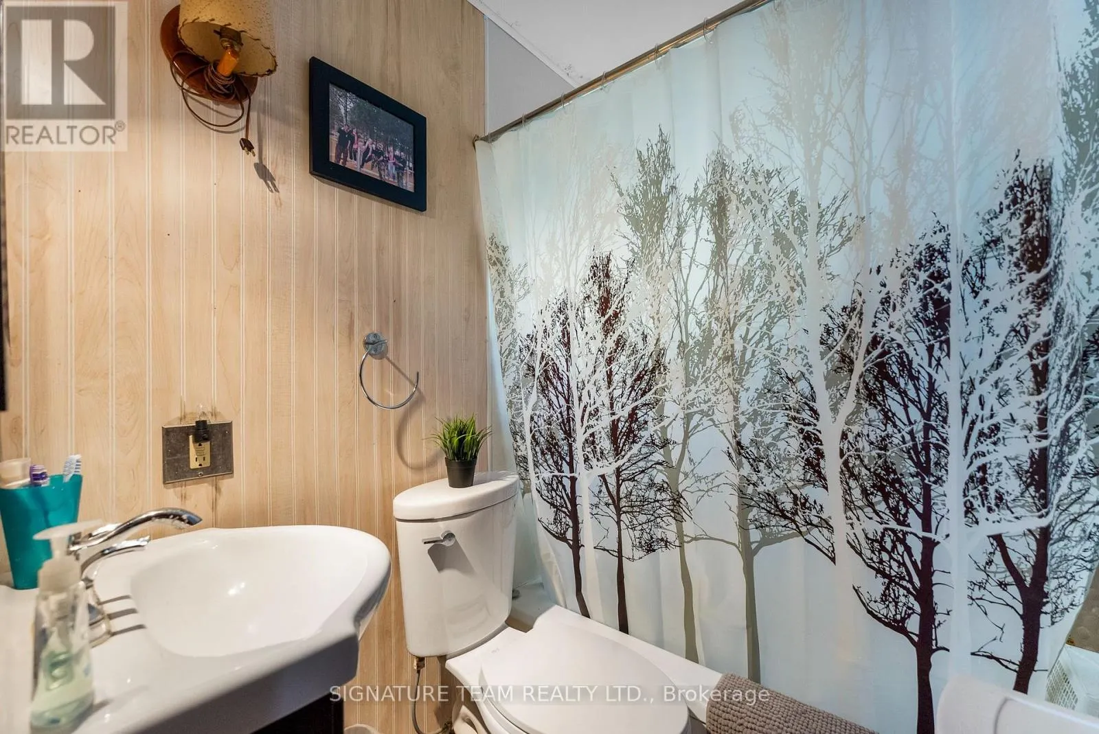 368 ROCKY POINT DRIVE