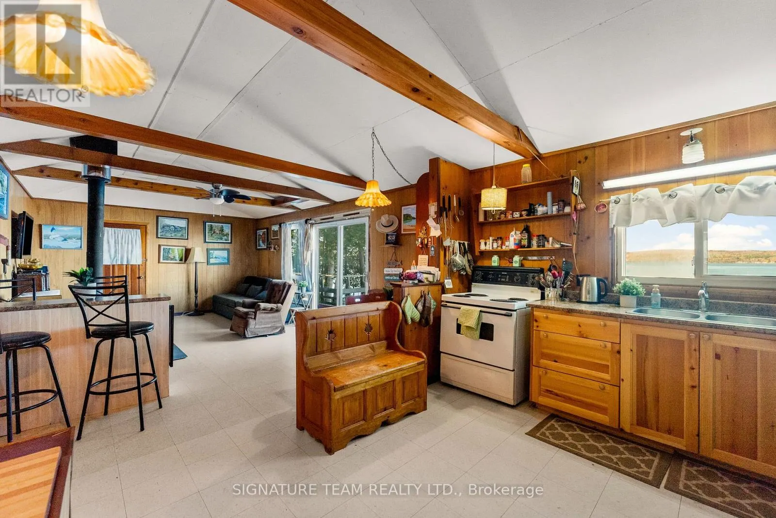 368 ROCKY POINT DRIVE